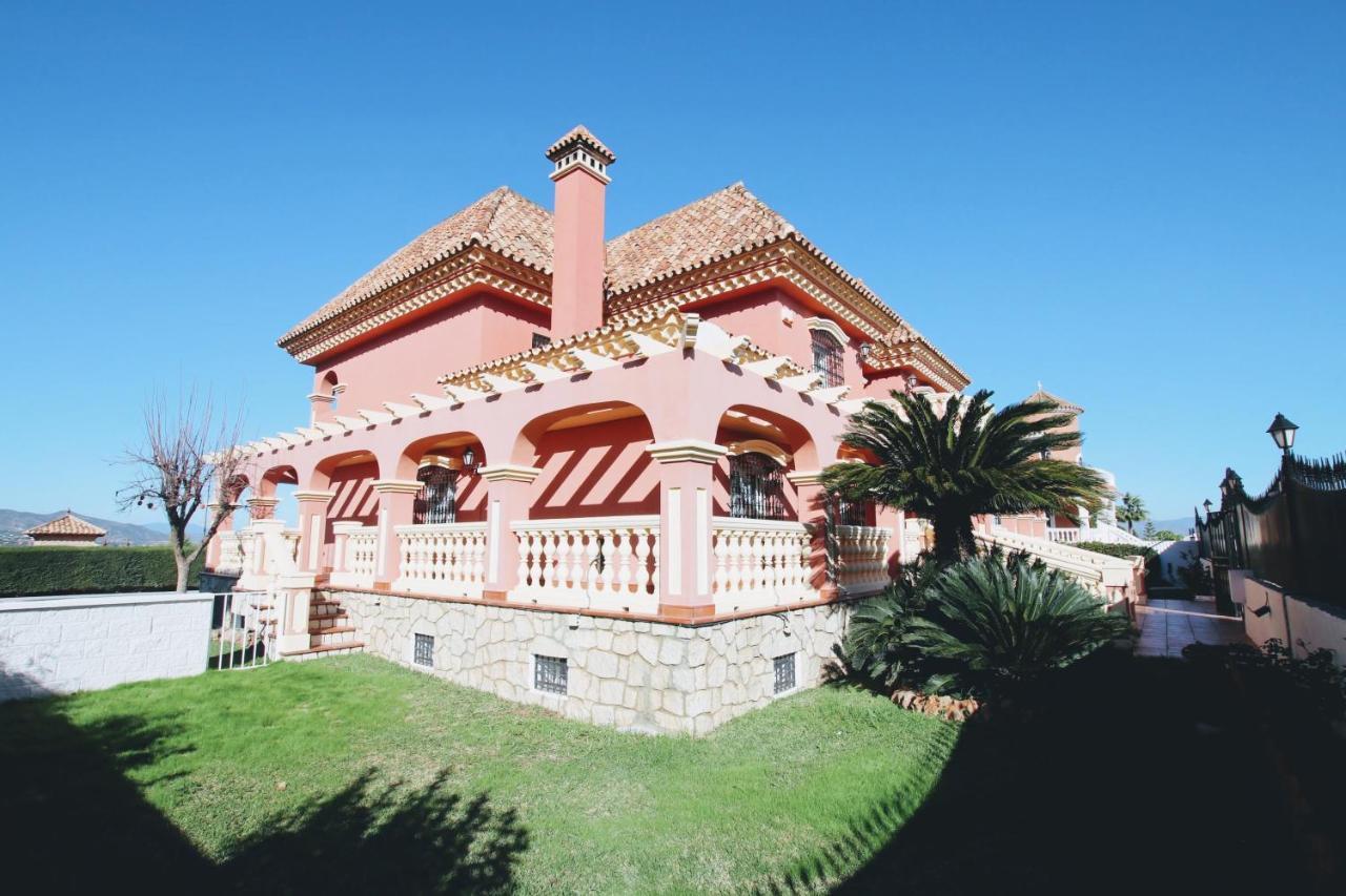 Tess Villa Cari Alhaurín de la Torre Dış mekan fotoğraf